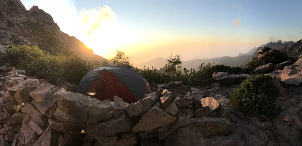 Première nuit en bivouac à Bocca di Pisciaghja, entre Ortu di u Piobbu et Carrozzu (25 juillet 2017)